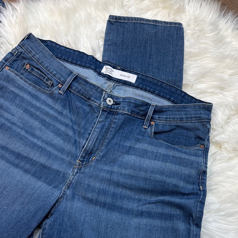 Signature Women's Classic Blue Boot Cut Jeans - Picture 2 of 6
